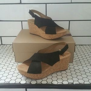 Clarks Annadel Eirwyn Black Wedge